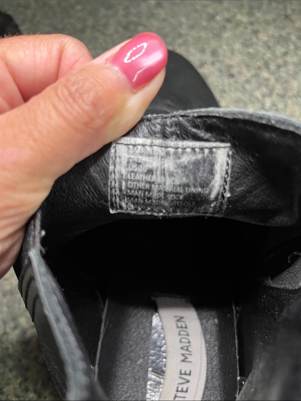 Steve Madden Black Boots - Classic Slip-On Style - Picture 10 of 10